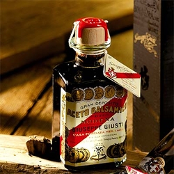 Banda Rossa Aceto Balsamico di Modena Giuseppe Giusti 20 Jahre gelagert 5 Goldmedaillen