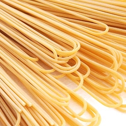 Bigoli all Uovo trafilati Pasta mit Ei aus Italien
