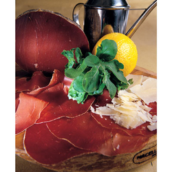 Bresaola Luftgetrockneter Rinderschinken in Scheiben Antica Macelleria Falorni Toskana