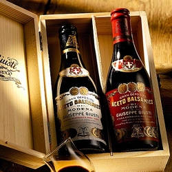 Duetto Classico Aceto Balsamico di Modena il Classico il Denso Holzbox Giuseppe Giusti