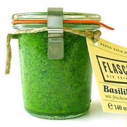 Flaschenweise Basilikum Pesto Genovese handgemacht Manufaktur