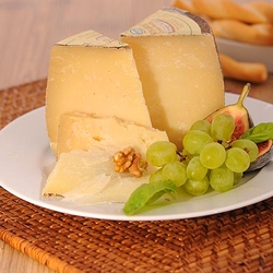 Pecorino Susardu crosta fiorita Sardischer Schafskäse Sardinien