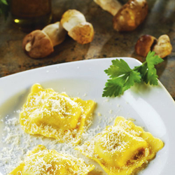 Ravioli mit Steinpilzfüllung