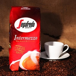 Segafredo Intermezzo Espresso 1kg Bohnen